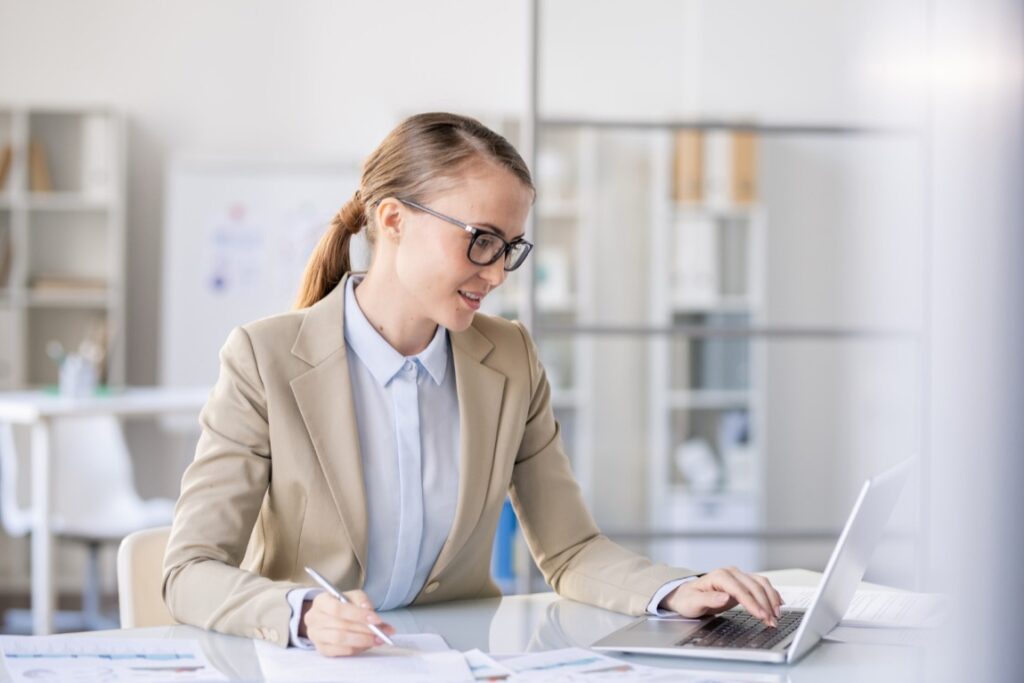 Adaptacja do indywidualnych potrzeb klientów w sektorze usług księgowych to trend, który będzie się nasilał wraz z postępem technologicznym